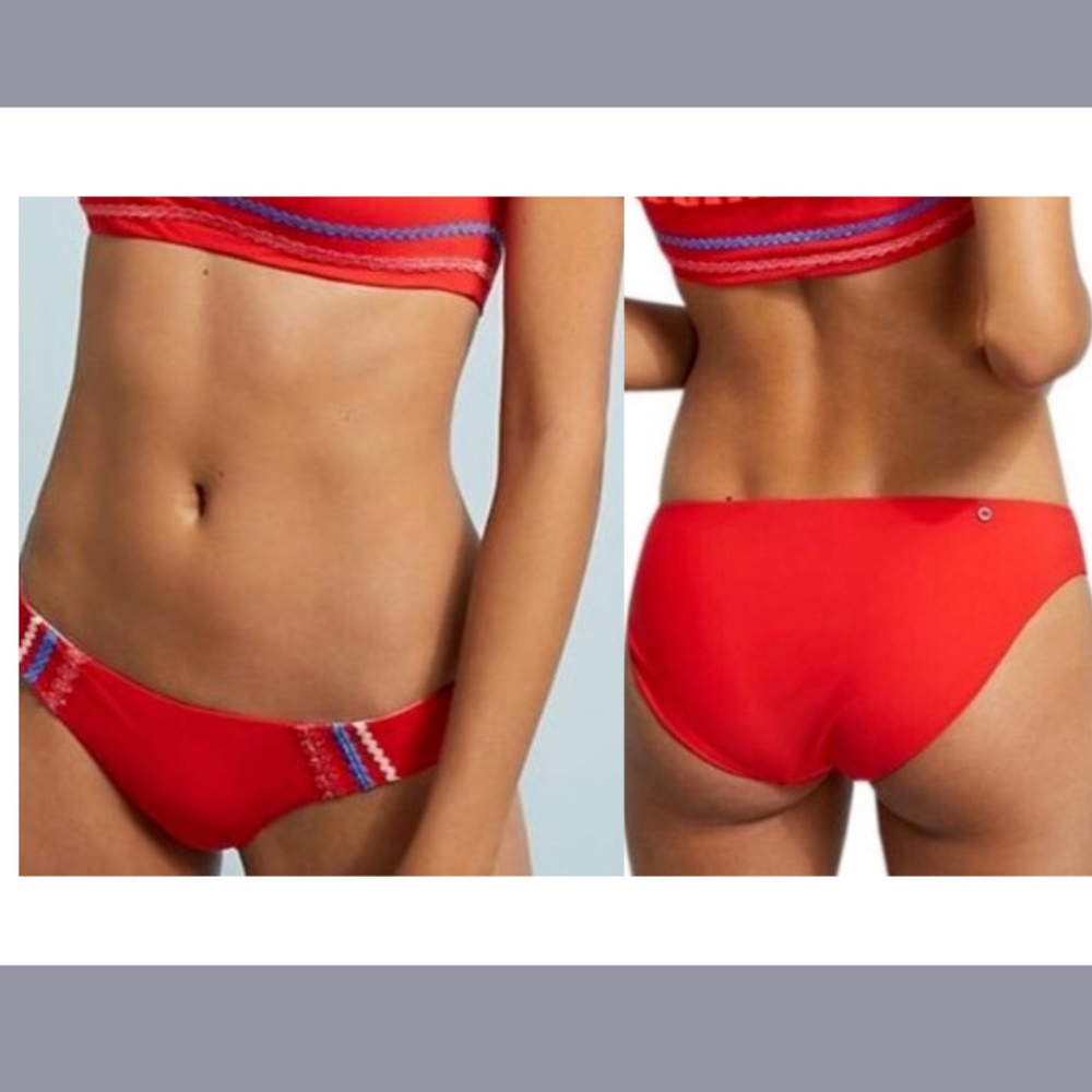 NEW Red Carter Rickrack Hipster Bikini Bottoms in Red [ Medium (8‎ US) ]